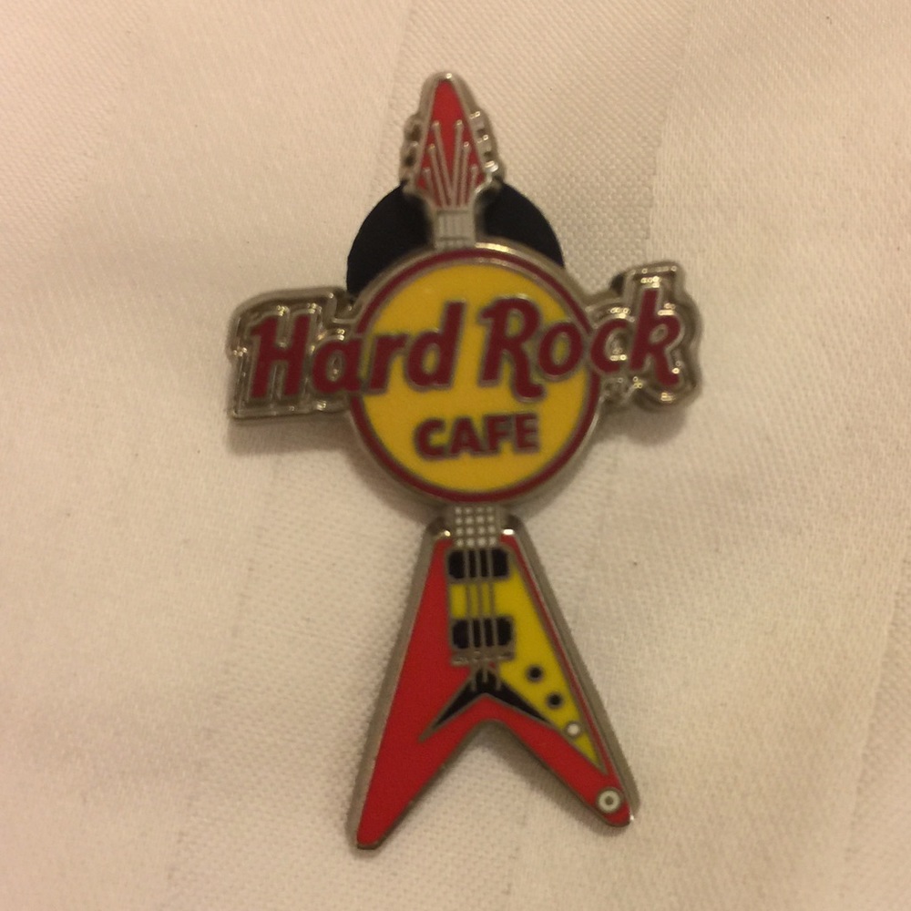 Classic Hard Rock Guitar Pin!